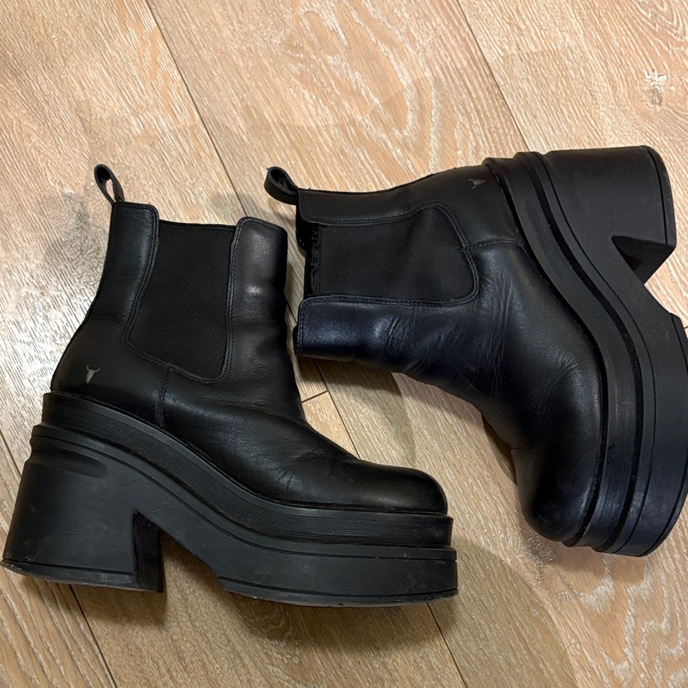 Windsor Smith Platform Chelsea Boots - Picture 2 of 10